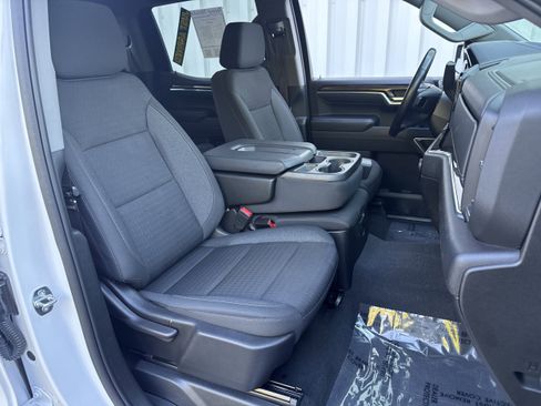 Used 2023 Chevrolet Silverado 1500 LT image 13