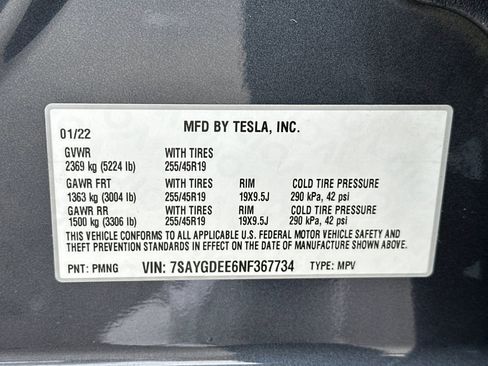 Used 2022 Tesla Model Y Long Range image 39