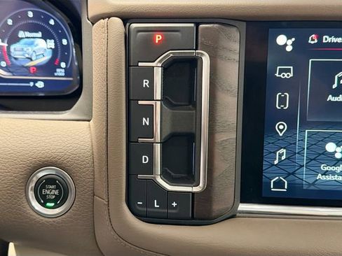 Used 2023 GMC Yukon XL Denali image 16