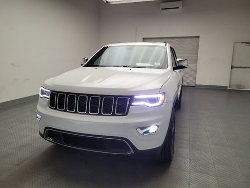 Used 2017 Jeep Grand Cherokee Limited w/ Luxury Group II image 15