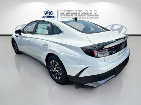 New 2026 Hyundai Sonata Blue FWD image 4
