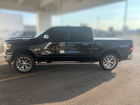 Used 2022 RAM 1500 Laramie AWD/4WD image 2