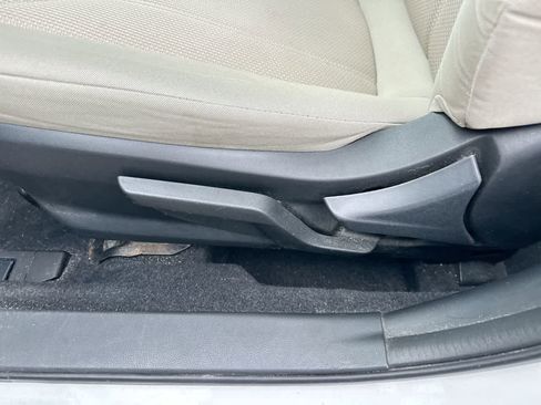 Used 2018 Subaru Impreza 2.0i Premium image 22