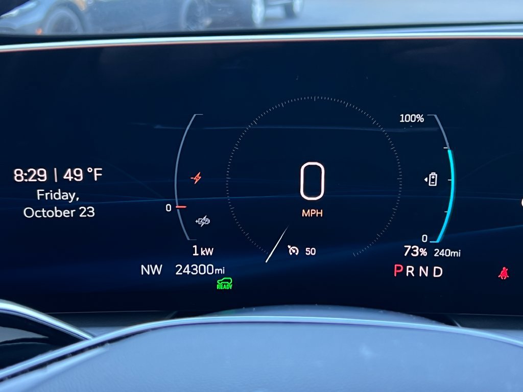 Used 2025 Cadillac Lyriq Luxury RWD image 18