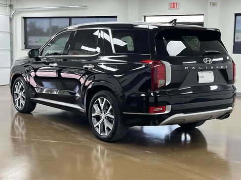 Used 2021 Hyundai Palisade Limited FWD image 7