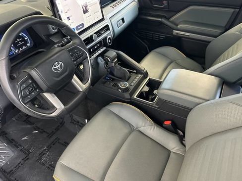 Certified 2025 Toyota 4Runner Trailhunter AWD/4WD image 12