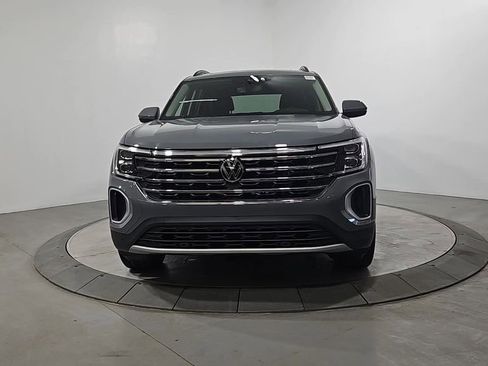 New 2026 Volkswagen Atlas SE image 8