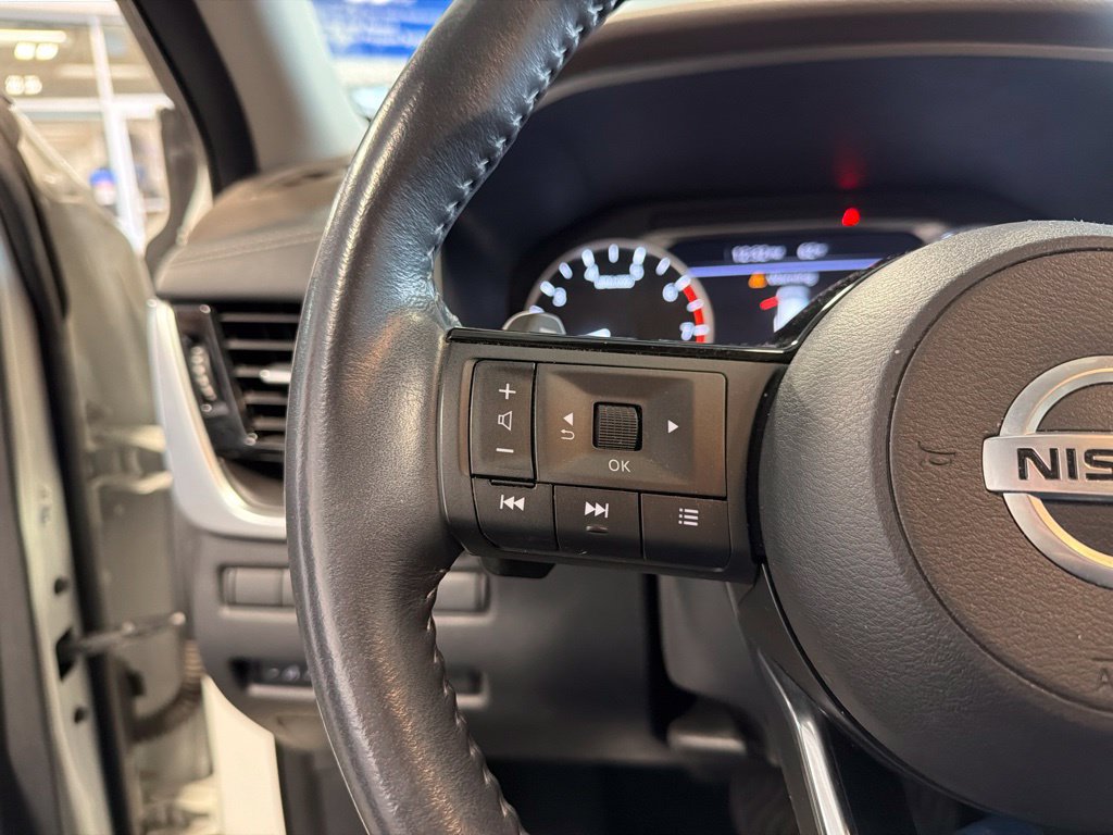 Used 2021 Nissan Rogue SL AWD/4WD image 12
