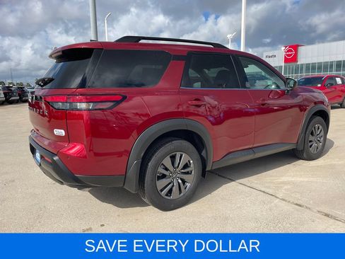 Used 2026 Nissan Pathfinder SV FWD image 5