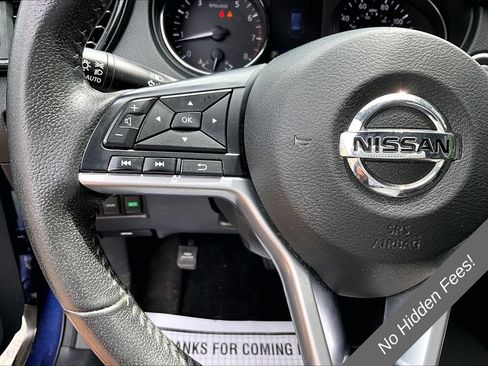 Used 2019 Nissan Rogue SV AWD/4WD image 16