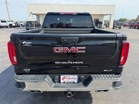 Used 2023 GMC Sierra 1500 SLT w/ SLT Premium Package AWD/4WD image 12