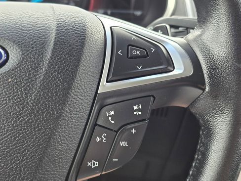 Used 2017 Ford Edge SEL w/ Equipment Group 201A AWD/4WD image 32