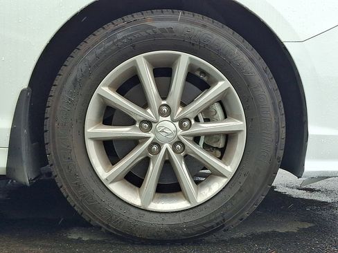 Used 2019 Hyundai Sonata SE FWD image 3