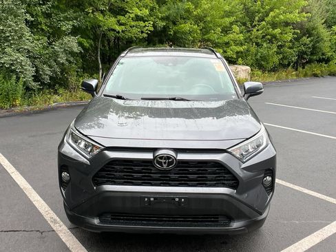 Used 2021 Toyota RAV4 XLE Premium AWD/4WD image 7