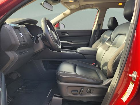 Used 2022 Nissan Pathfinder SL w/ SL Premium Package image 6