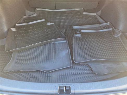 Certified 2025 Toyota Corolla SE image 6