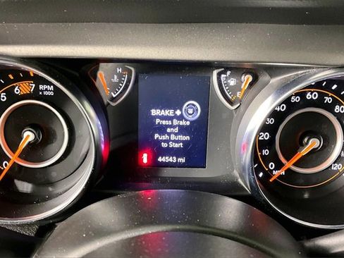 Used 2022 Jeep Wrangler Unlimited Sport image 13