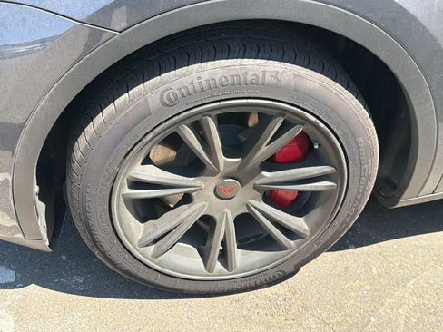 Used 2023 Tesla Model Y Performance AWD/4WD image 21