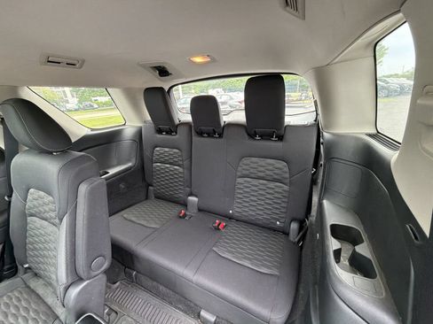 Used 2022 Nissan Pathfinder SV w/ SV Premium Package AWD/4WD image 24