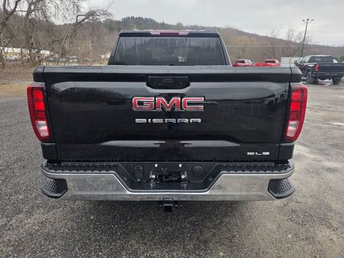 New 2026 GMC Sierra 1500 SLE image 12