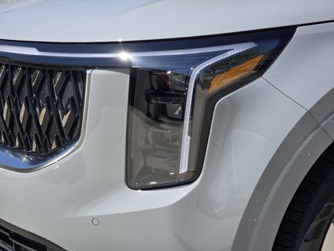 New 2026 Kia Carnival EX FWD image 7