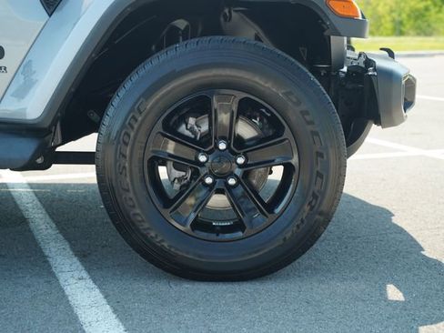 Used 2020 Jeep Wrangler Unlimited Sahara AWD/4WD image 46