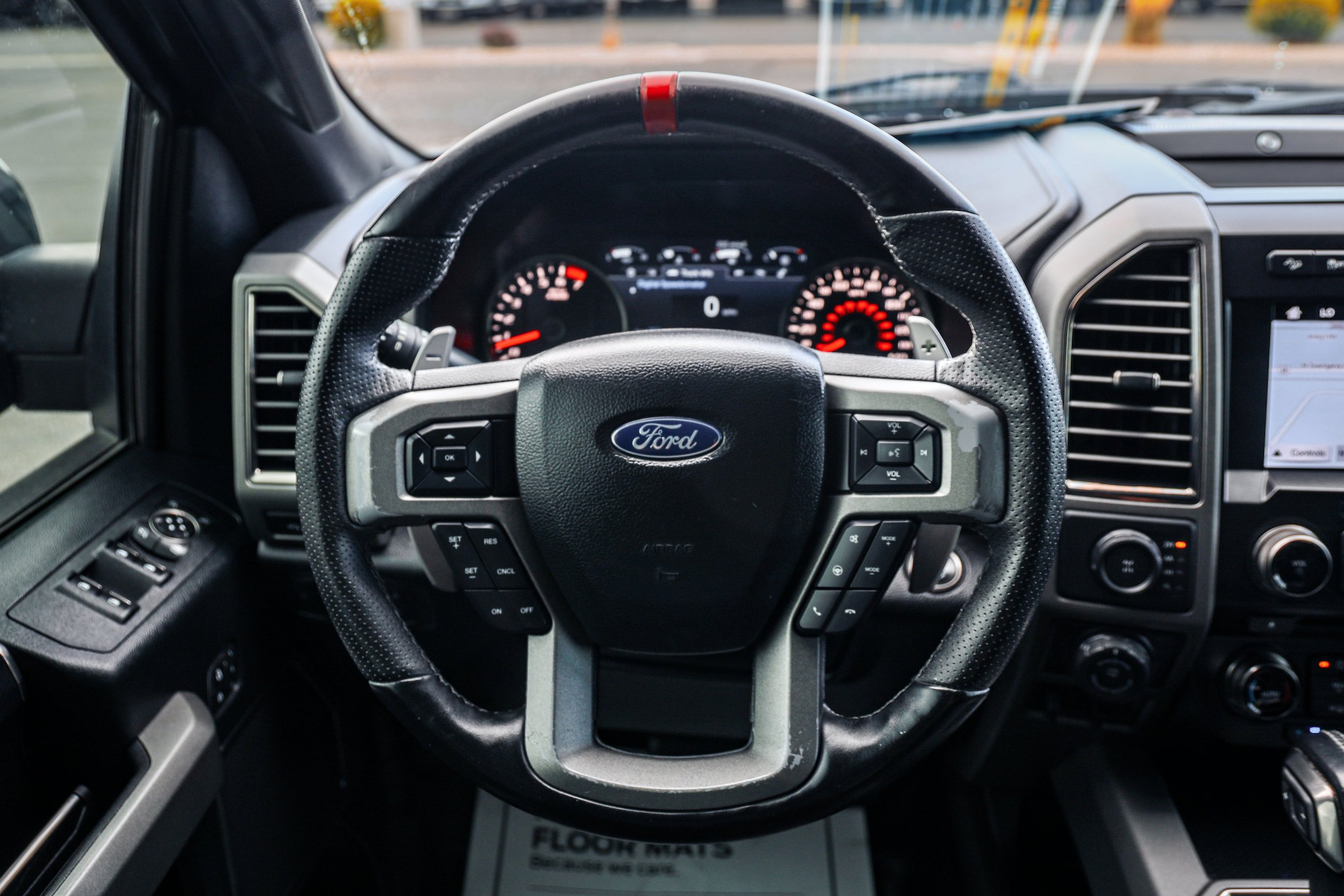 Used 2018 Ford F150 Raptor w/ Equipment Group 802A Luxury AWD/4WD image 15