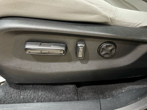 Used 2018 Honda CR-V EX image 13