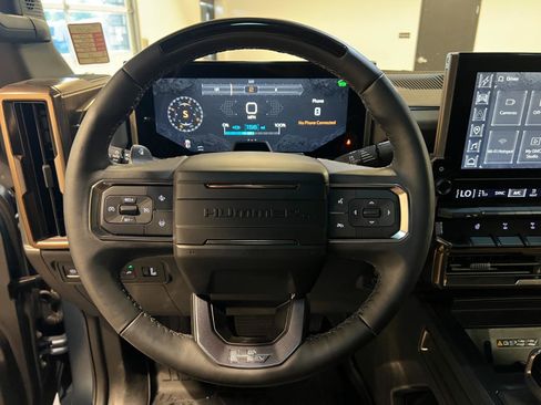 Used 2024 GMC Hummer EV 3X w/ Omega Edition AWD/4WD image 11