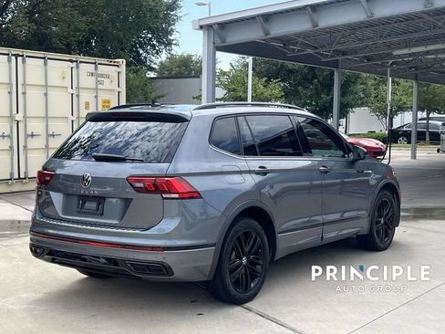 Used 2023 Volkswagen Tiguan SE FWD image 11
