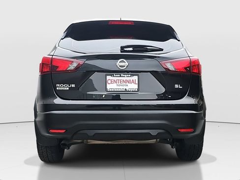 Used 2018 Nissan Rogue Sport SL image 6