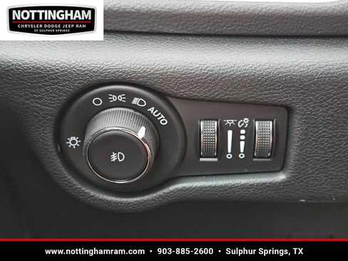 New 2026 Chrysler Pacifica Select image 15