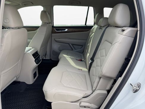 New 2026 Volkswagen Atlas SE FWD image 13