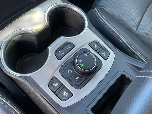 Used 2020 GMC Terrain Denali w/ Denali Premium Package image 16