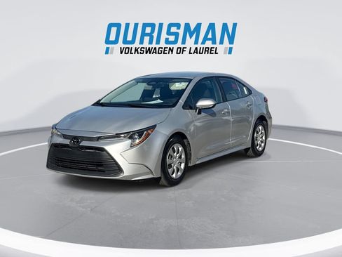 Used 2024 Toyota Corolla LE FWD image 4