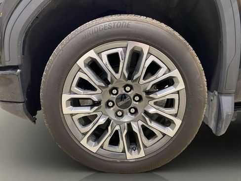 Used 2023 GMC Sierra 1500 Denali Ultimate AWD/4WD image 22