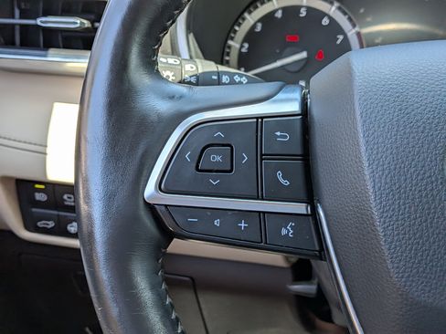 Used 2021 Toyota Highlander Platinum FWD image 26