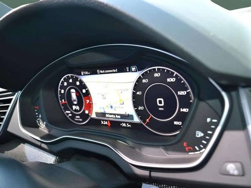 Used 2018 Audi SQ5 Premium Plus w/ Navigation Package image 36