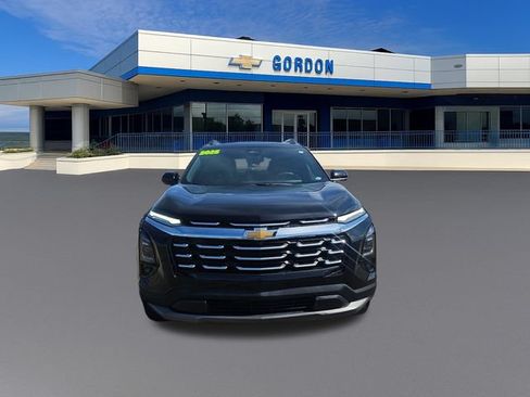 Used 2025 Chevrolet Equinox LT w/ Convenience Package II FWD image 9