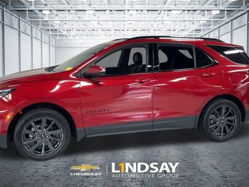 Used 2023 Chevrolet Equinox RS w/ RS Leather Package AWD/4WD image 6