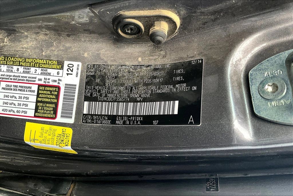 Used 2015 Toyota Sienna XLE FWD image 19