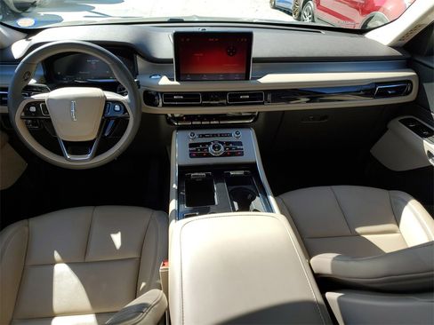 Used 2023 Lincoln Aviator 2WD w/ Premium Package image 16