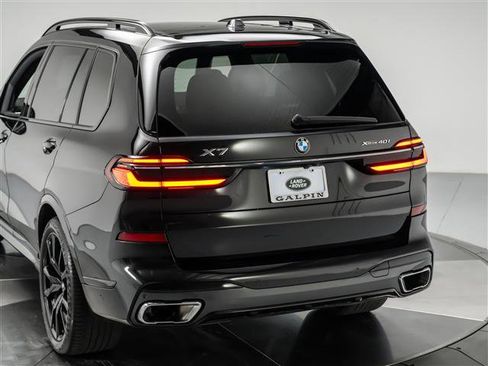 Used 2023 BMW X7 xDrive40i w/ Executive Package image 30