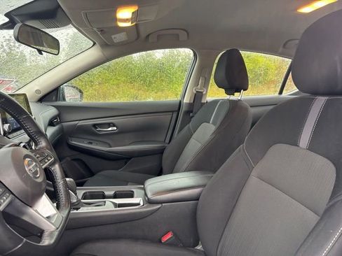 Used 2022 Nissan Sentra SV image 8