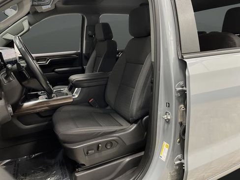 Used 2024 Chevrolet Silverado 1500 LT image 4
