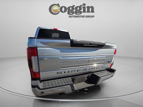 Used 2019 Ford F250 Platinum w/ Platinum Ultimate Package image 5