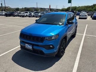 Used 2026 Jeep Compass Latitude AWD/4WD video 1