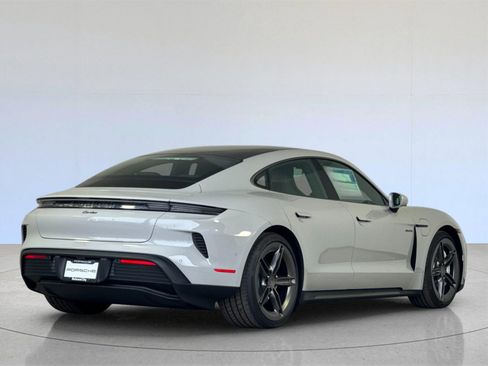 Used 2025 Porsche Taycan Turbo image 7