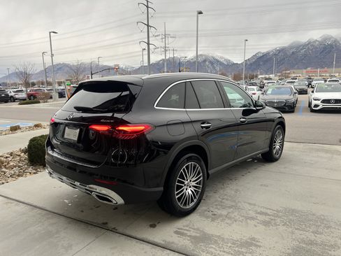 Certified 2025 Mercedes-Benz GLC 300 4MATIC image 5