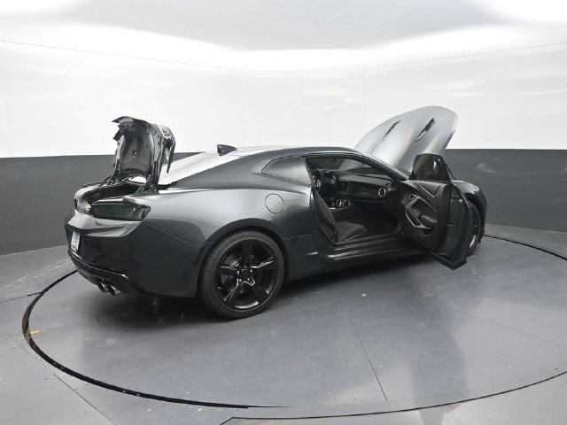 Used 2017 Chevrolet Camaro SS RWD image 45